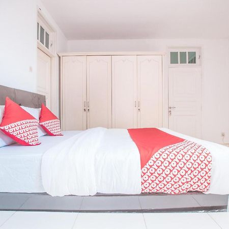 OYO 332 Residence G17 Kemang Jacarta Exterior foto