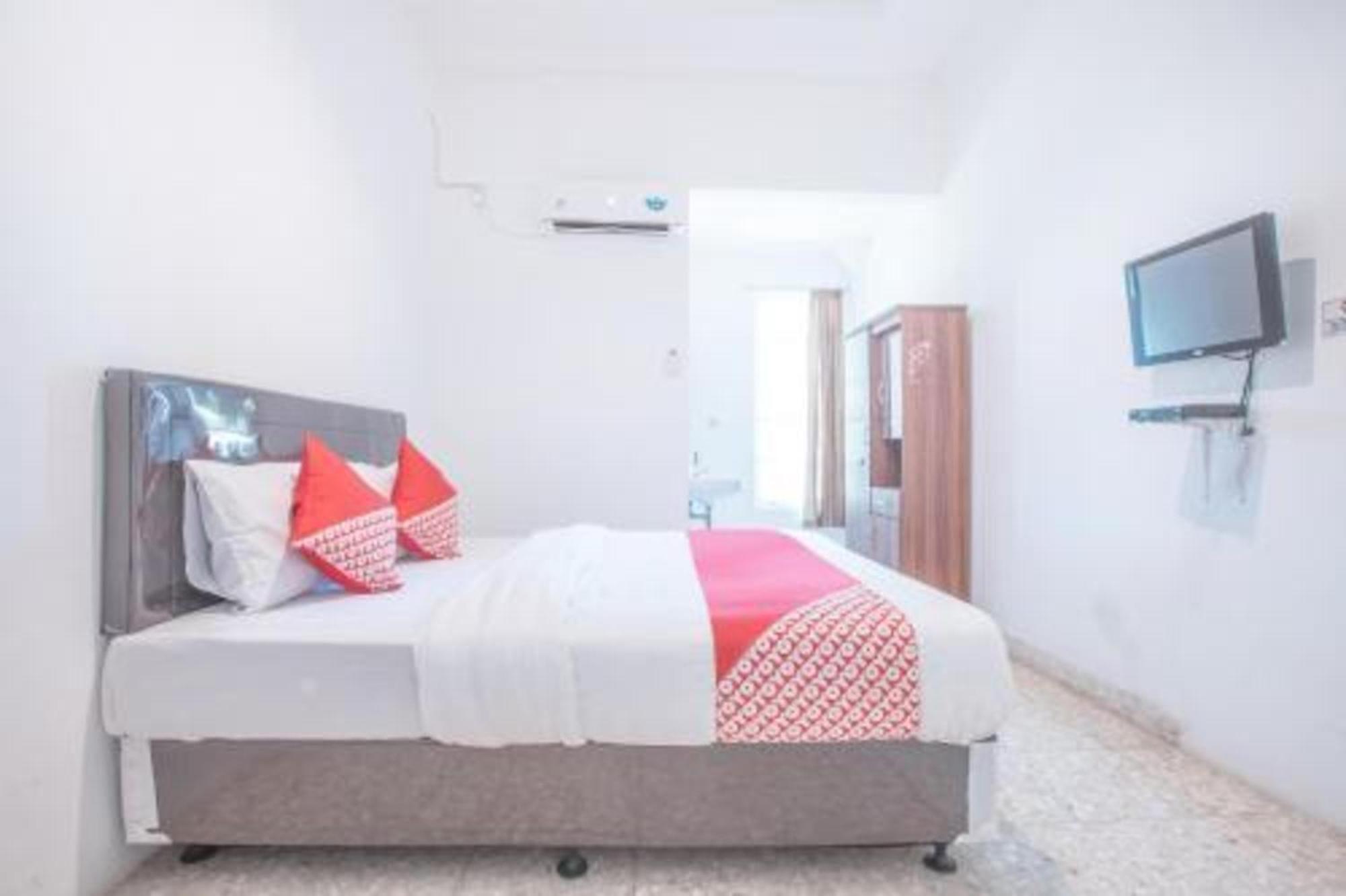 OYO 332 Residence G17 Kemang Jacarta Exterior foto