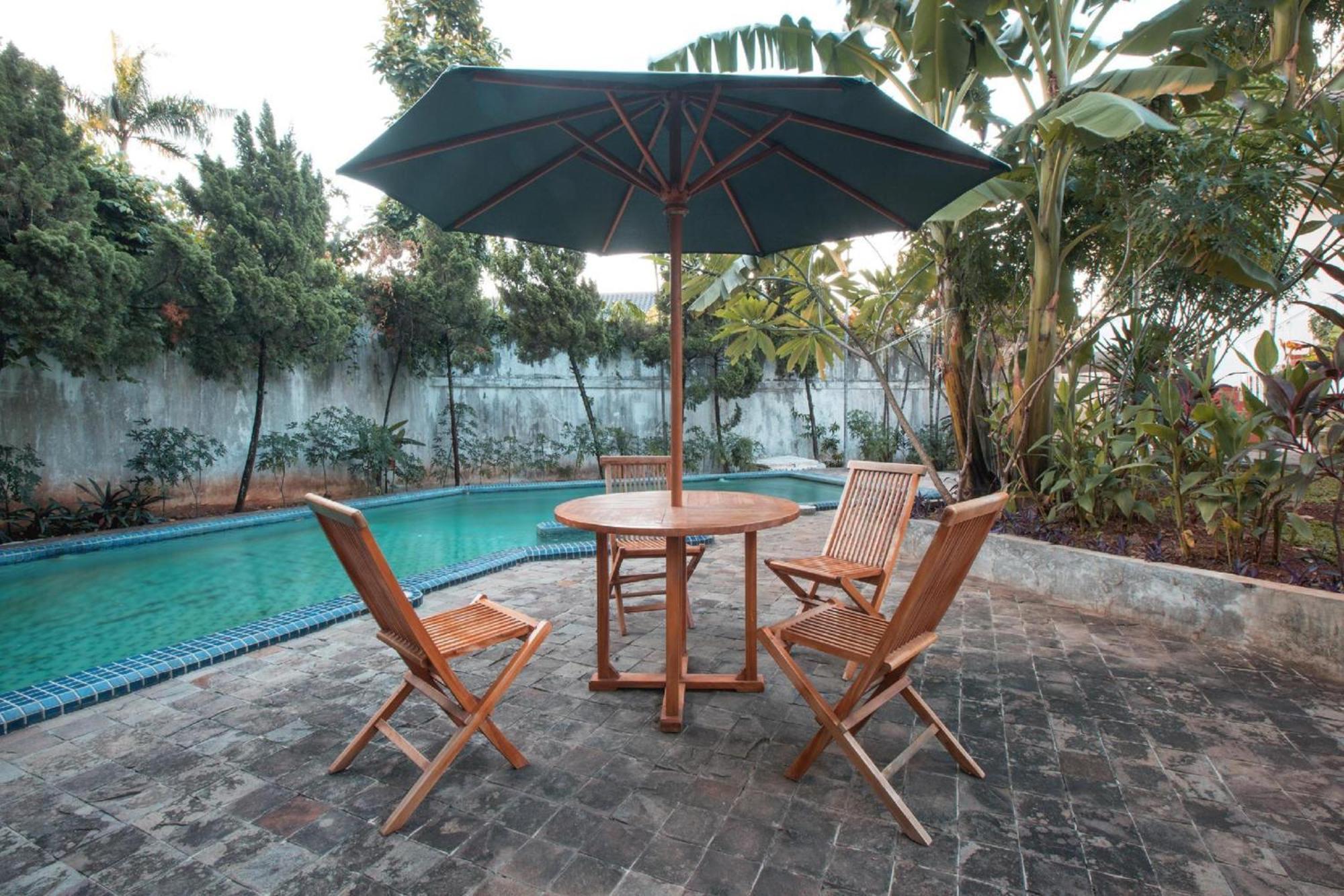 OYO 332 Residence G17 Kemang Jacarta Exterior foto