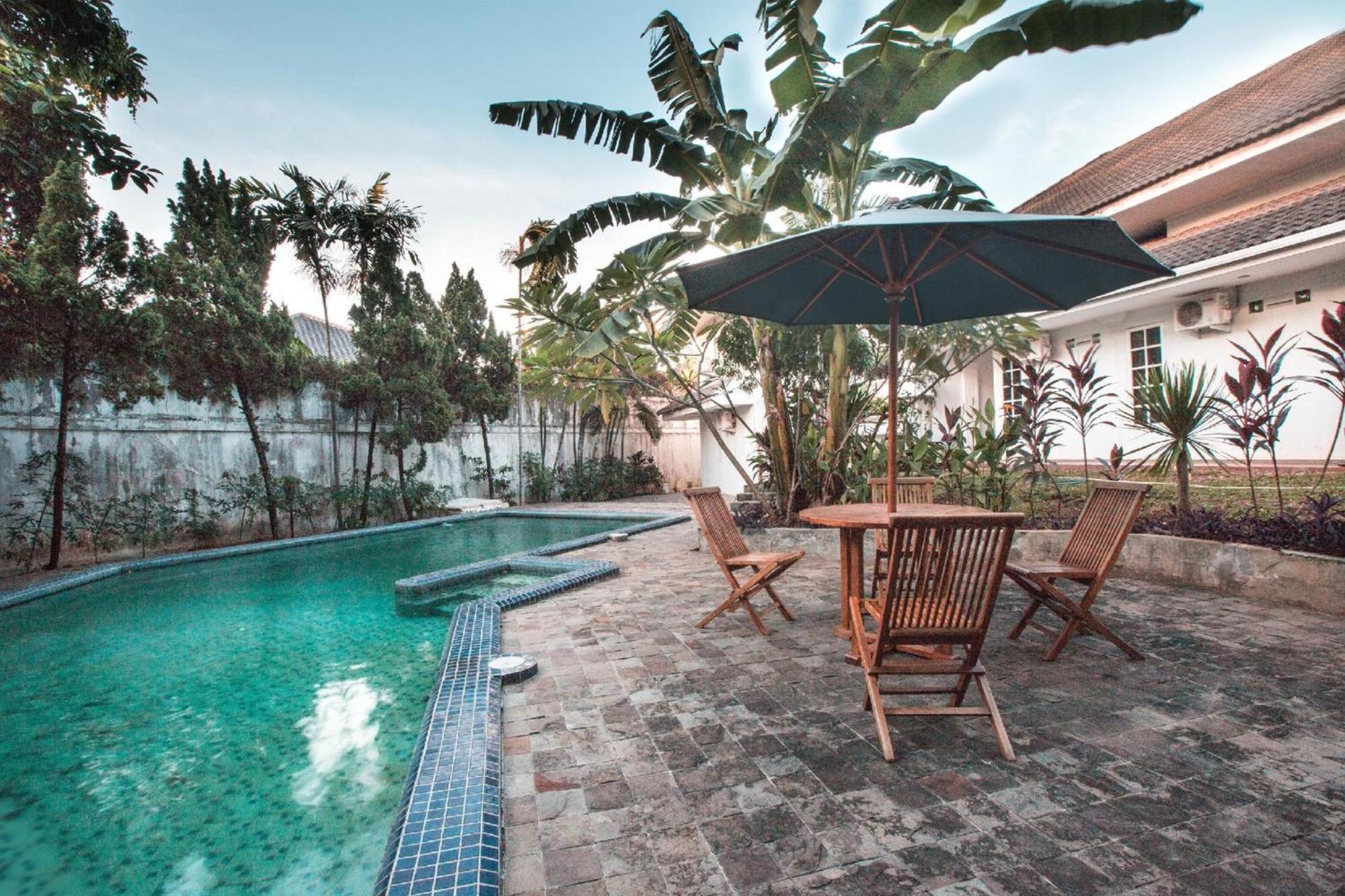 OYO 332 Residence G17 Kemang Jacarta Exterior foto