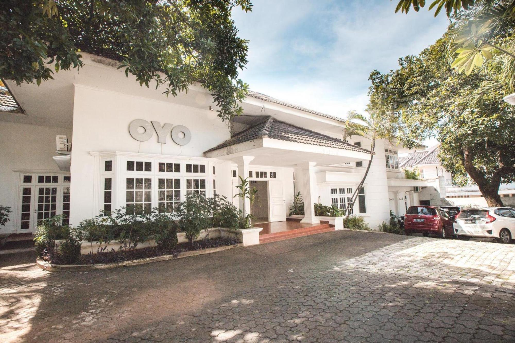 OYO 332 Residence G17 Kemang Jacarta Exterior foto